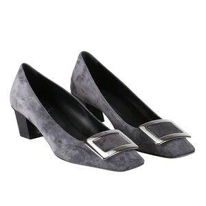 Roger Vivier Belle Pumps in Grey Suede